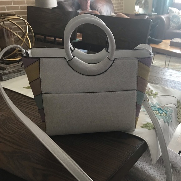 Purses - Picture 5 of 8